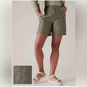 Athleta Women's VOYAGER
LINEN SHORT US 4
NWT